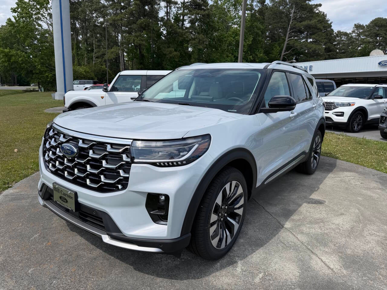 2026 Ford Explorer Platinum AWD 4dr SUV in Space White — front three-quarter view